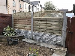 Fencing (landscaping)